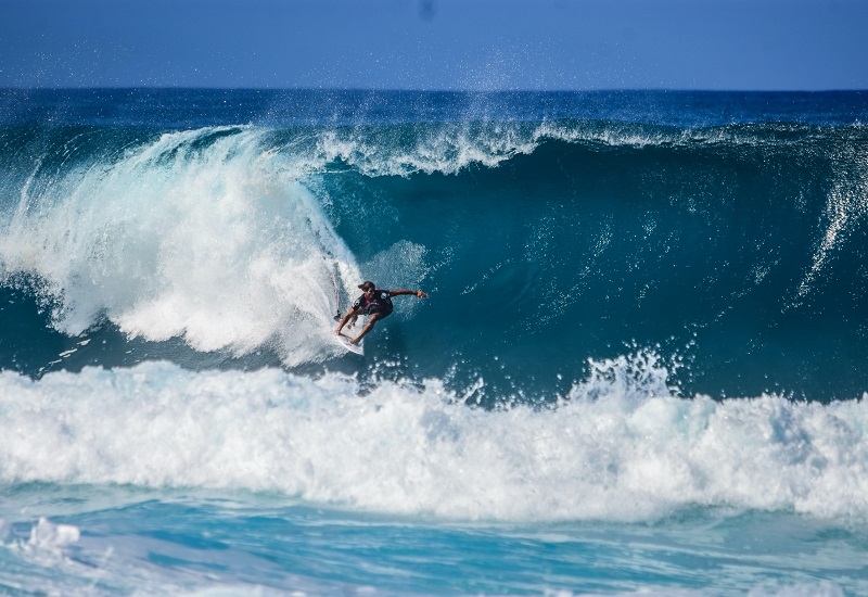 surf camp Portugal