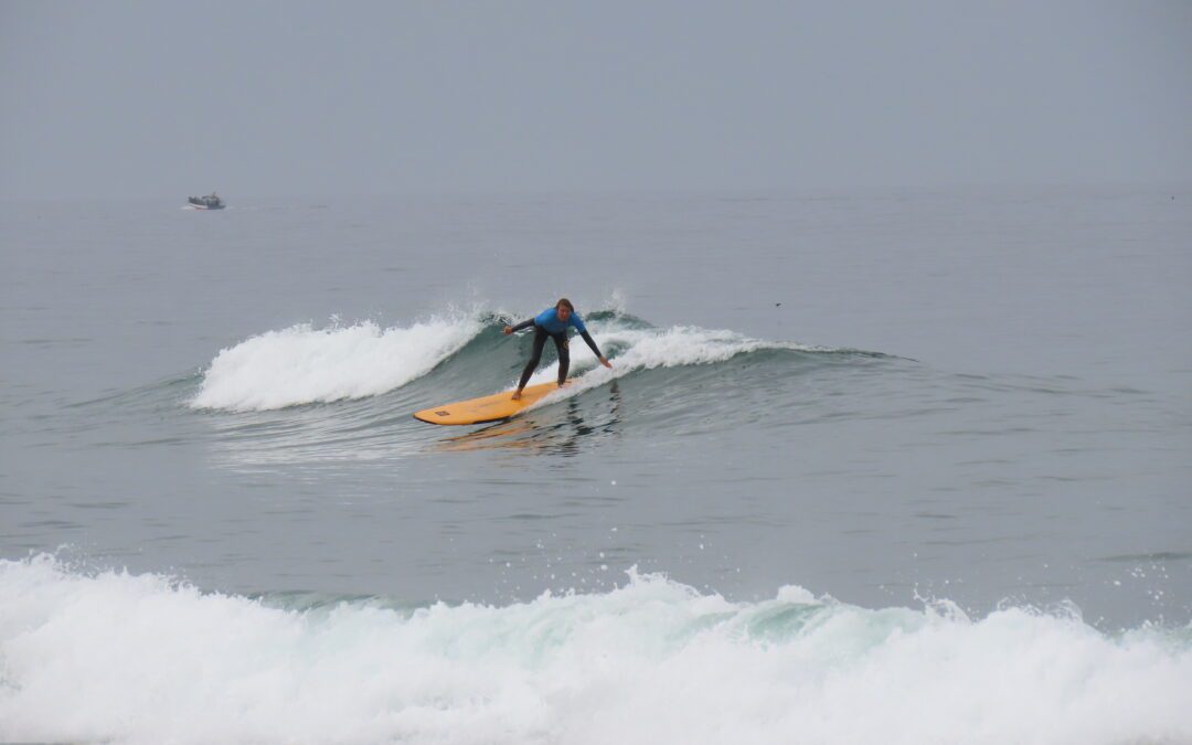 Ride the Waves with this Porto Surf School 🌊🤙